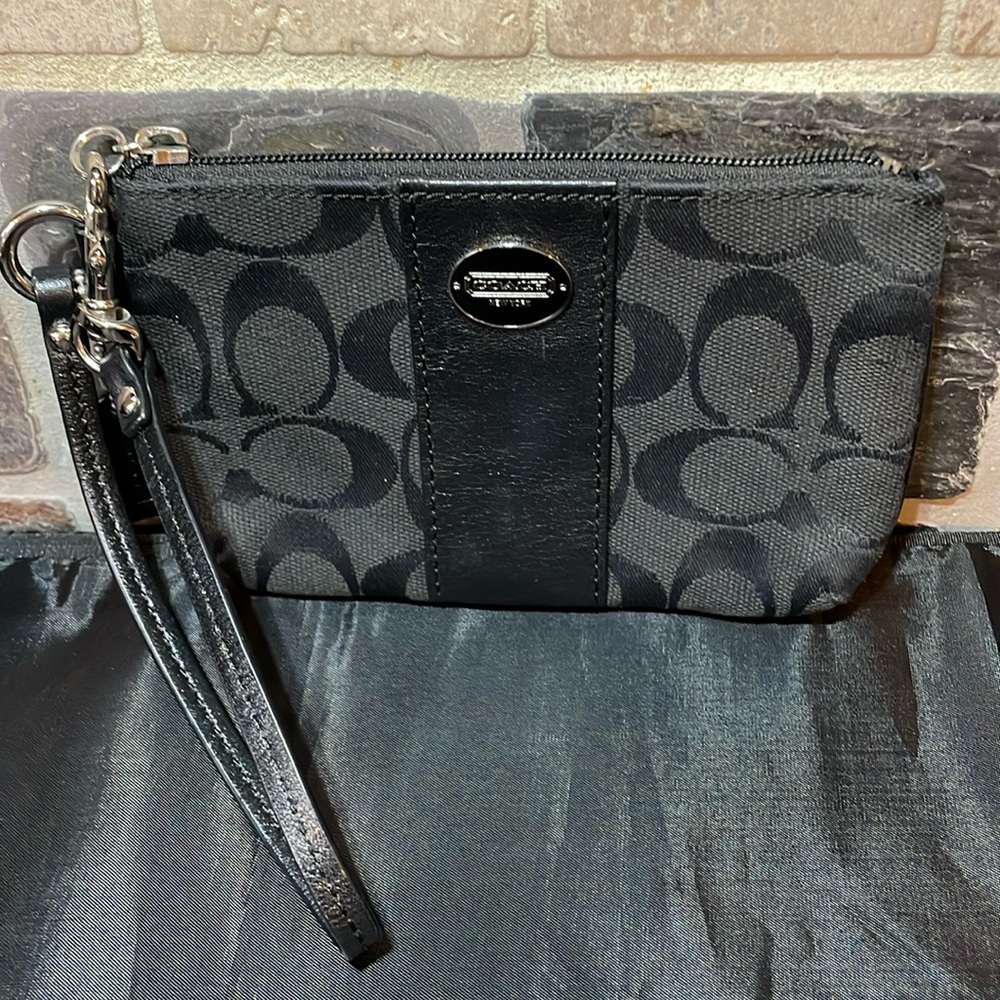 Black Coach Wristlet signature monogram C and leather 2 card slots